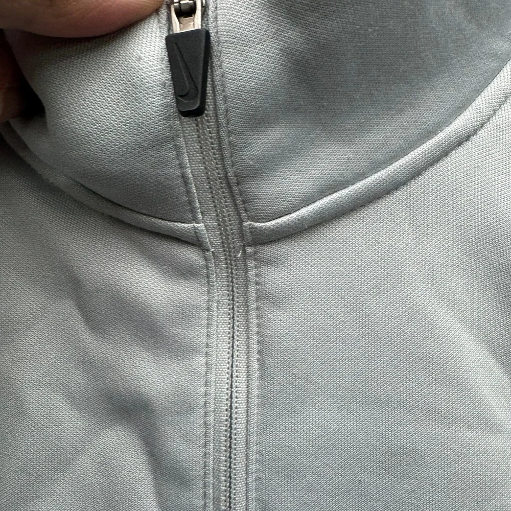 Nike Golf Sweatshirt Men's Size L Light Gray Therma-Fit 1/4 Zip Pullover‎